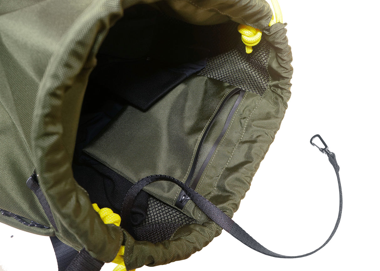 <A 000a001l02> LARGE SIZE Premium drawstring backpack (Green/Yellow)