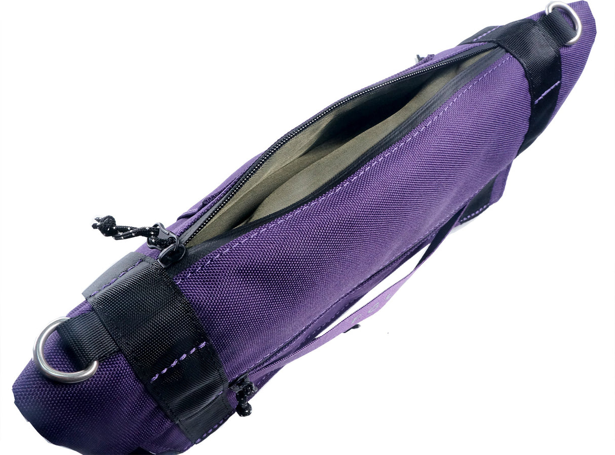 <A 000a001v2> Fungolia multi-purpose pouch (Purple/Olive Green)