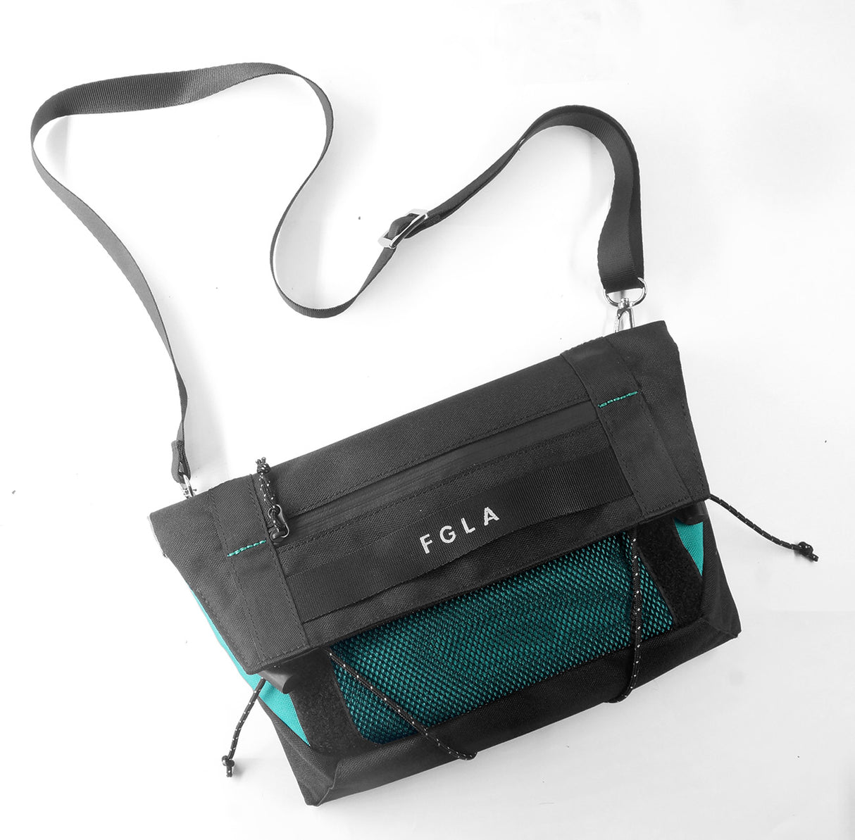 <A 000a001v3> Fungolia multi-purpose pouch (Black/Aqua green)