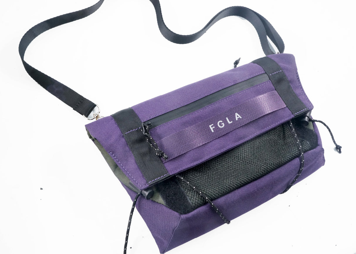 <A 000a001v2> Fungolia multi-purpose pouch (Purple/Olive Green)