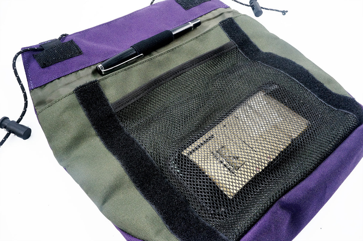 <A 000a001v2> Fungolia multi-purpose pouch (Purple/Olive Green)