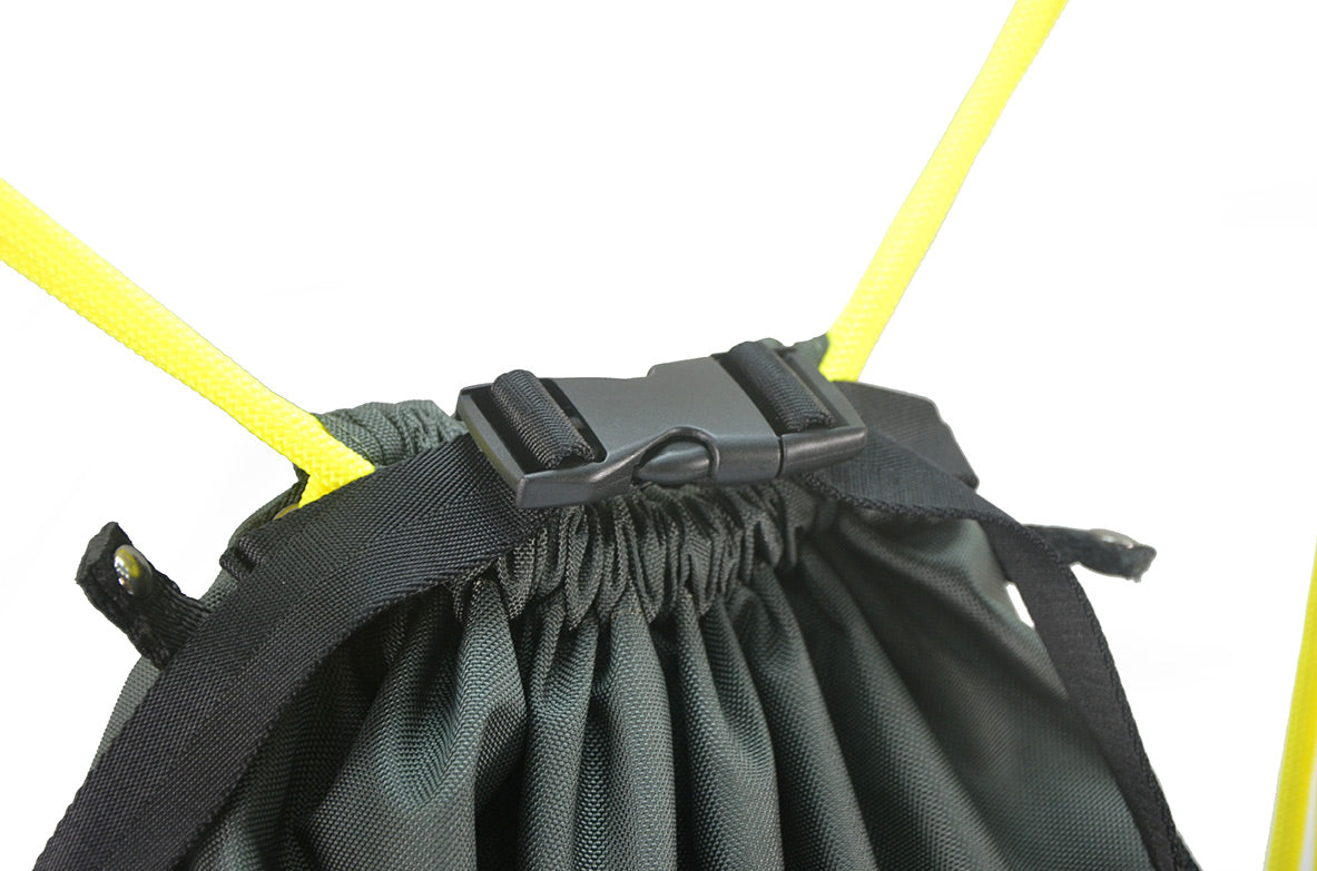 <A 000a57> Fungolia Premium drawstring backpack (Dark Green/Black)