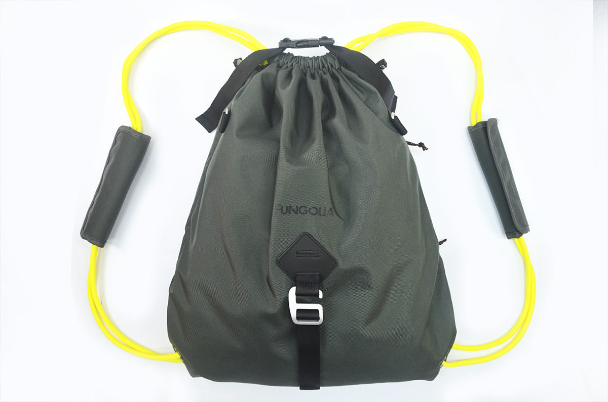 <A 000a57> Fungolia Premium drawstring backpack (Dark Green/Black)