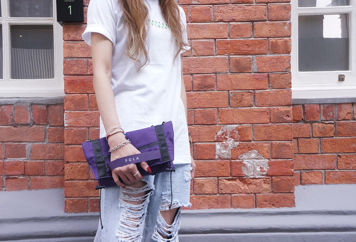 <A 000a001v2> Fungolia multi-purpose pouch (Purple/Olive Green)