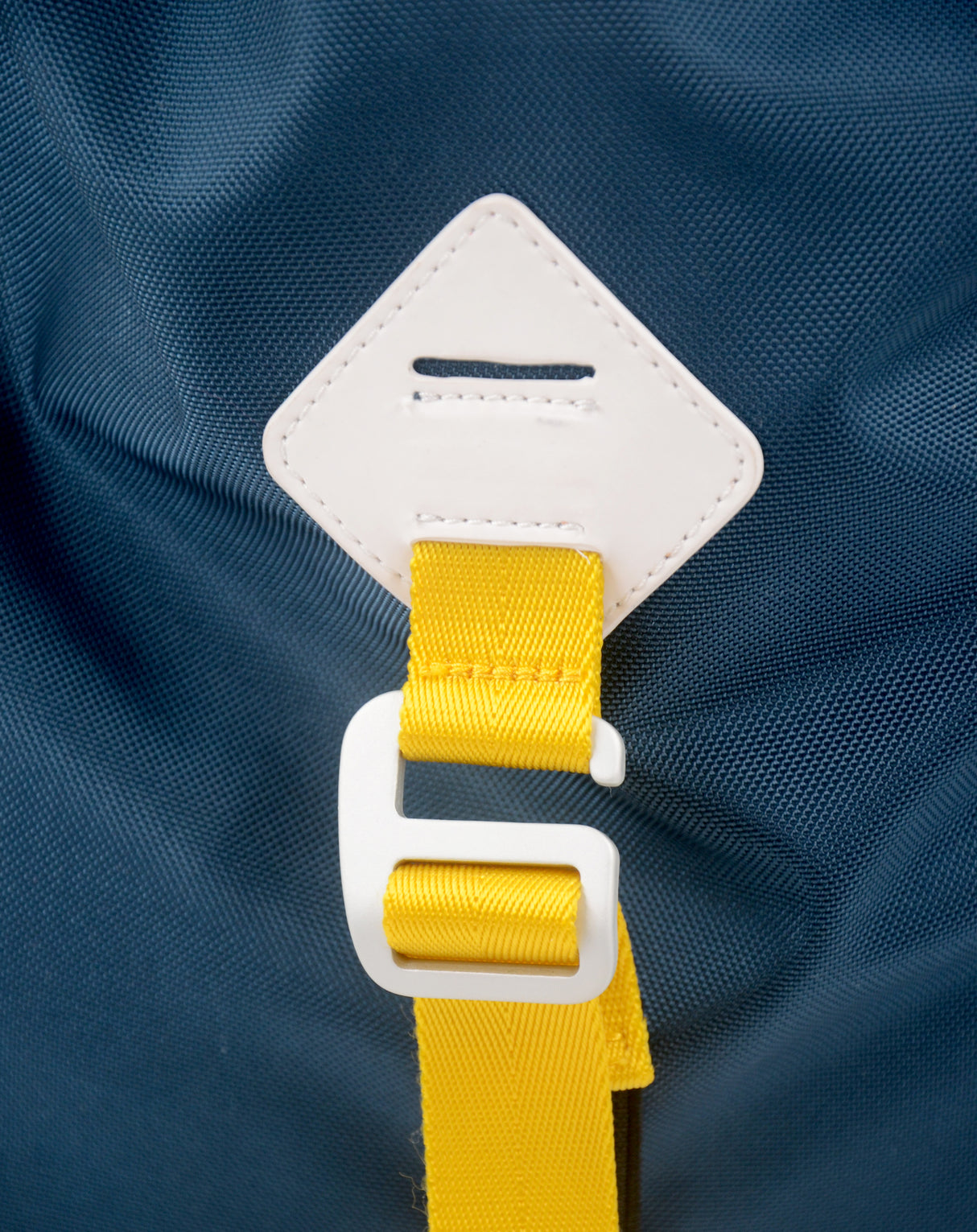 <A 000a54> Fungolia Premium drawstring backpack (Navy/Yellow)