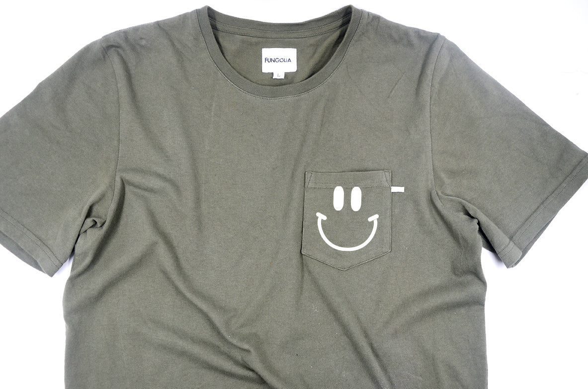 <A 056>Muse Pocket Tee - Military Green (Smiley Face)