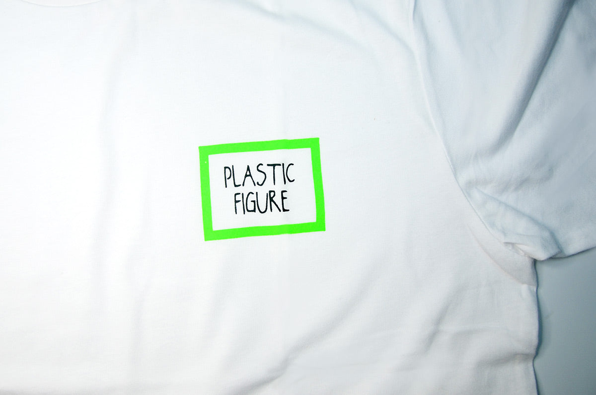 <A 000a82> Plastic Figure Tee