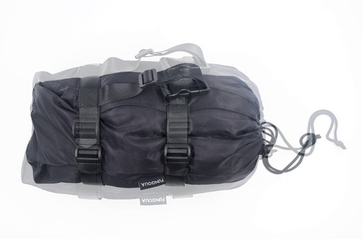 <A 001n>Fungolia MA-1 Memory Foam Travel Hoodie Pillow (black)