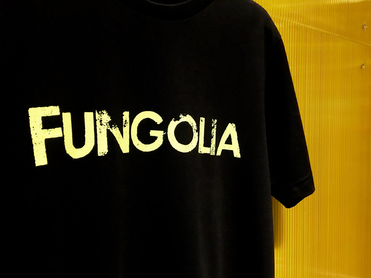 <A 000a003f> Neon Yellow Logo Tee (Black)
