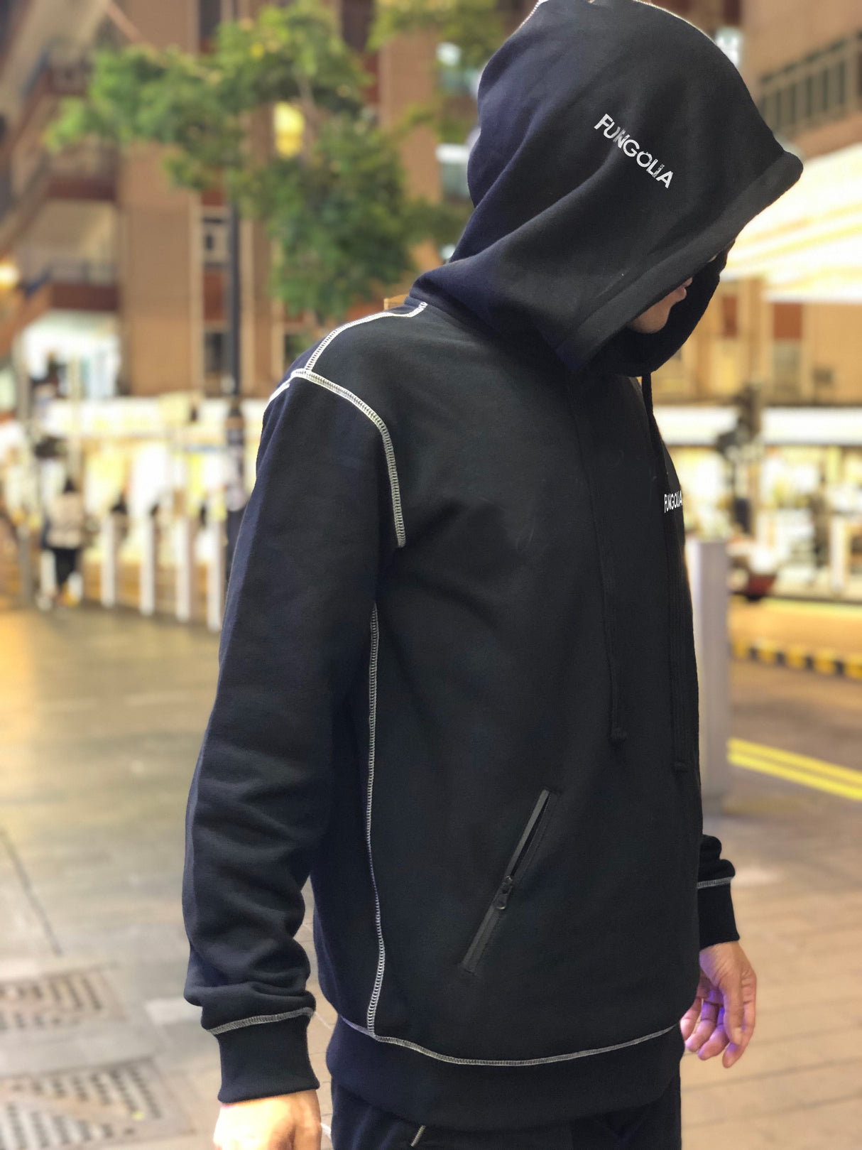 <A 000a001y6c1d>Fungolia Big Hood Fleece Hoodie - Logo (Black with White Stitch)