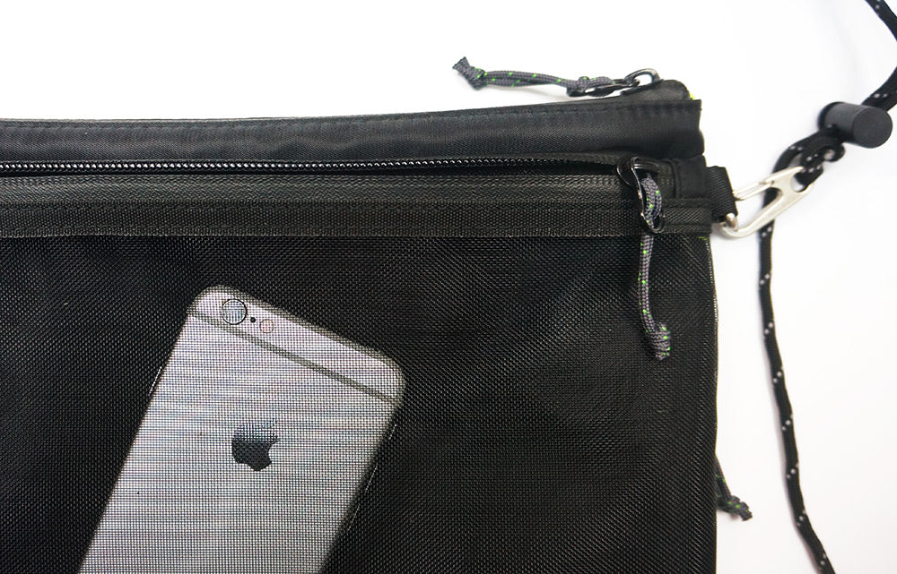 <A 000a20aa> Fungolia Essentials Shoulder Bag (Black)