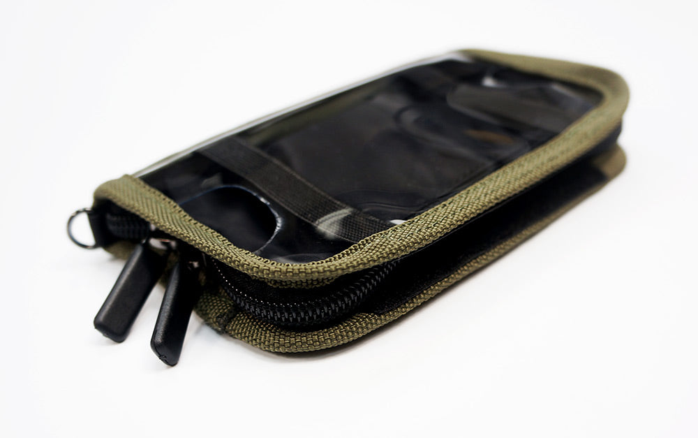 <A 000a001z6> Fungolia Smartphone Charging Pouch (Green)