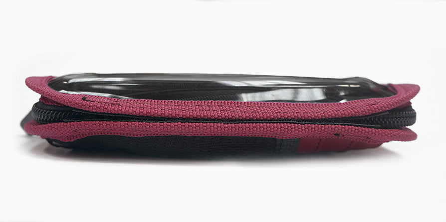 <A 000a001z8> Fungolia Smartphone Charging Pouch (Burgundy)