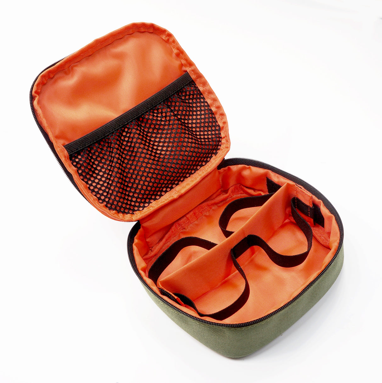 <A 000a67> Fungolia Travel Pouch for scented products (Army Green)