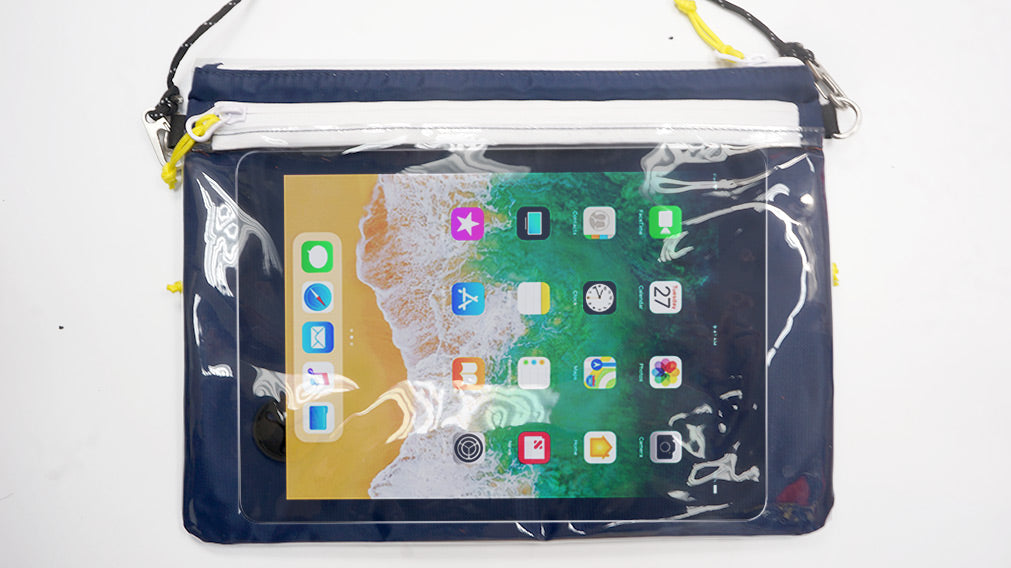 <A 000a20ca> Fungolia Essentials Shoulder Bag (Navy)