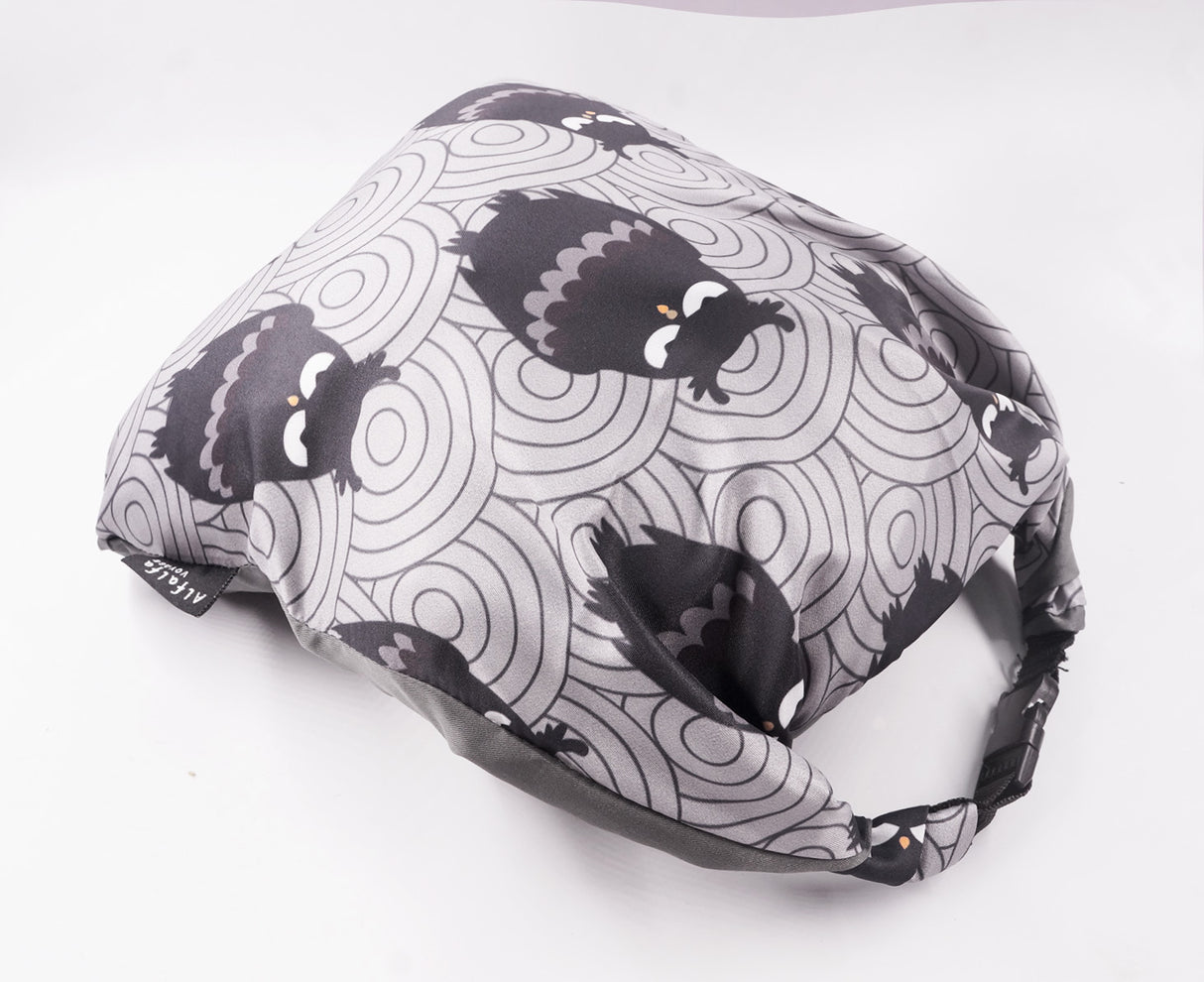 <A 000a002d>"Japan Owl" Memory Foam Travel Hoodie Pillow