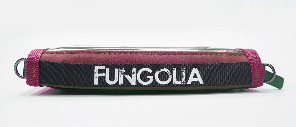 <A 000a001z8> Fungolia Smartphone Charging Pouch (Burgundy)