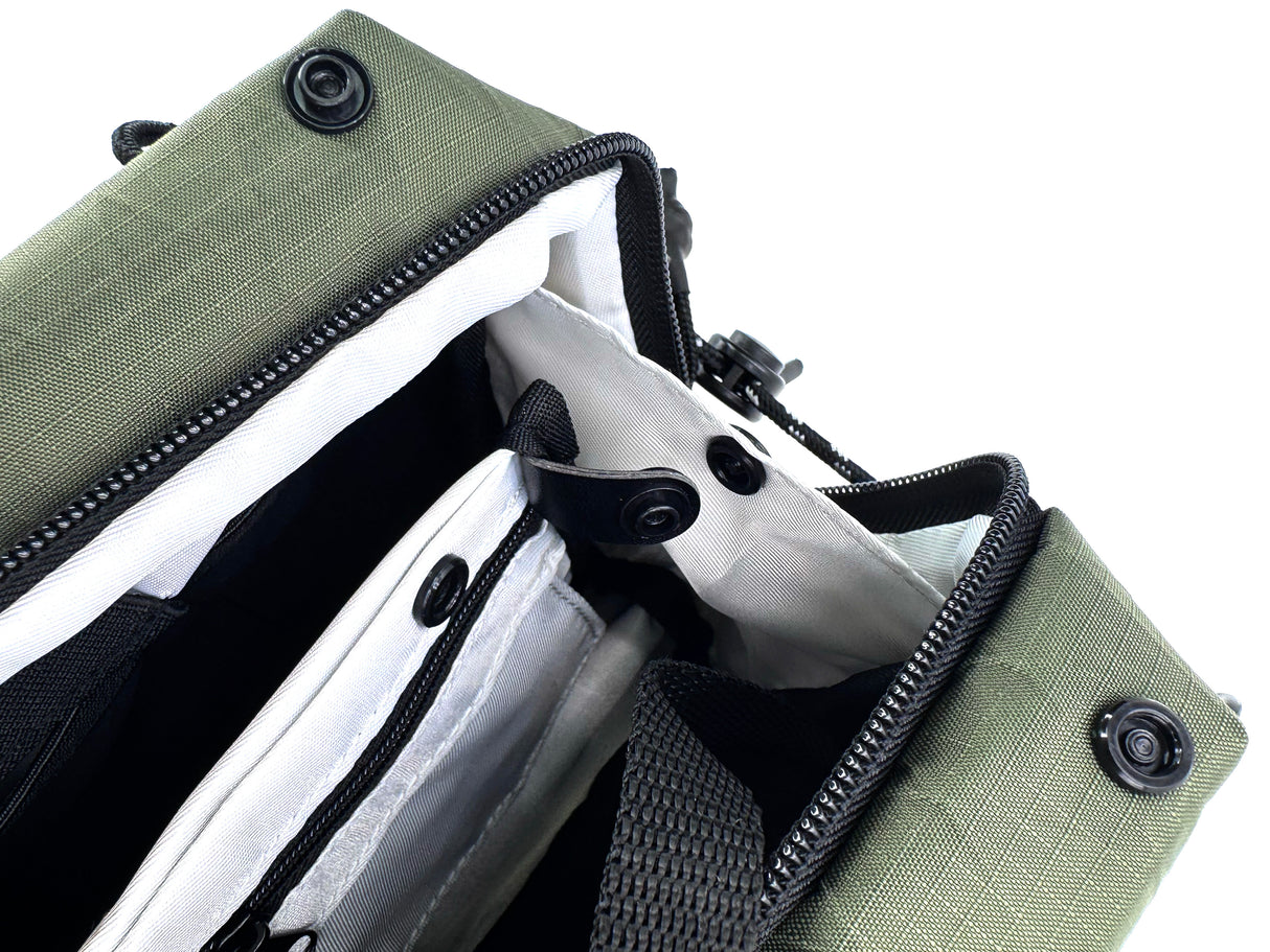 Alpha Jet Pouch