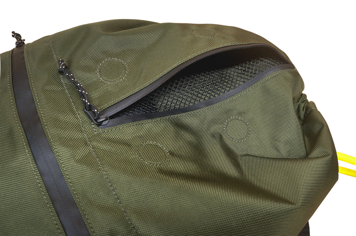 <A 000a001l02> LARGE SIZE Premium drawstring backpack (Green/Yellow)