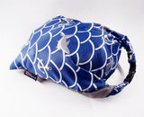 <A 000a002b>"Hawaii Shark" Memory Foam Travel Hoodie Pillow